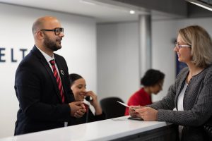 La relation client, un enjeu majeur pour tous les métiers du secteur aéroportuaire